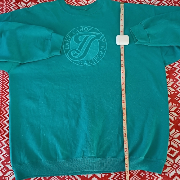 Vintage 80s Lake Tahoe California  Crewneck Sweatshirt by Hanes - Picture 6 of 8